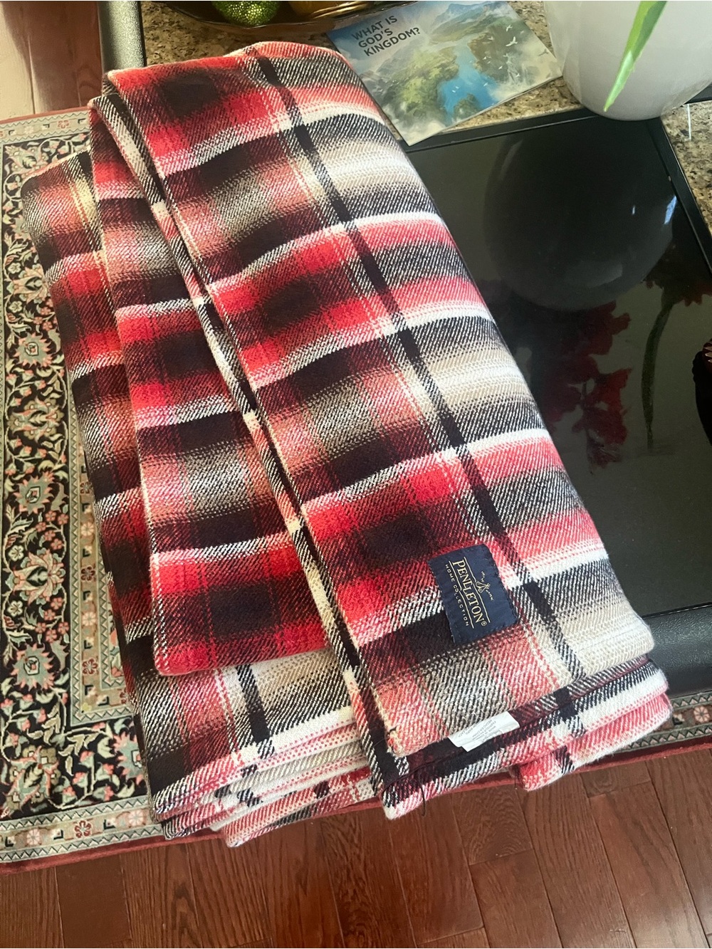 Pendleton Red Black Cream wPlaid   Blanket size 84 inches square